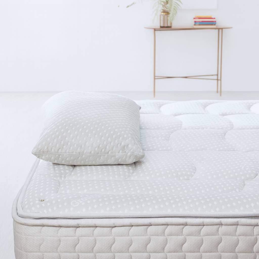 Calm, modern bedroom with Carico Ultra Tech mattress